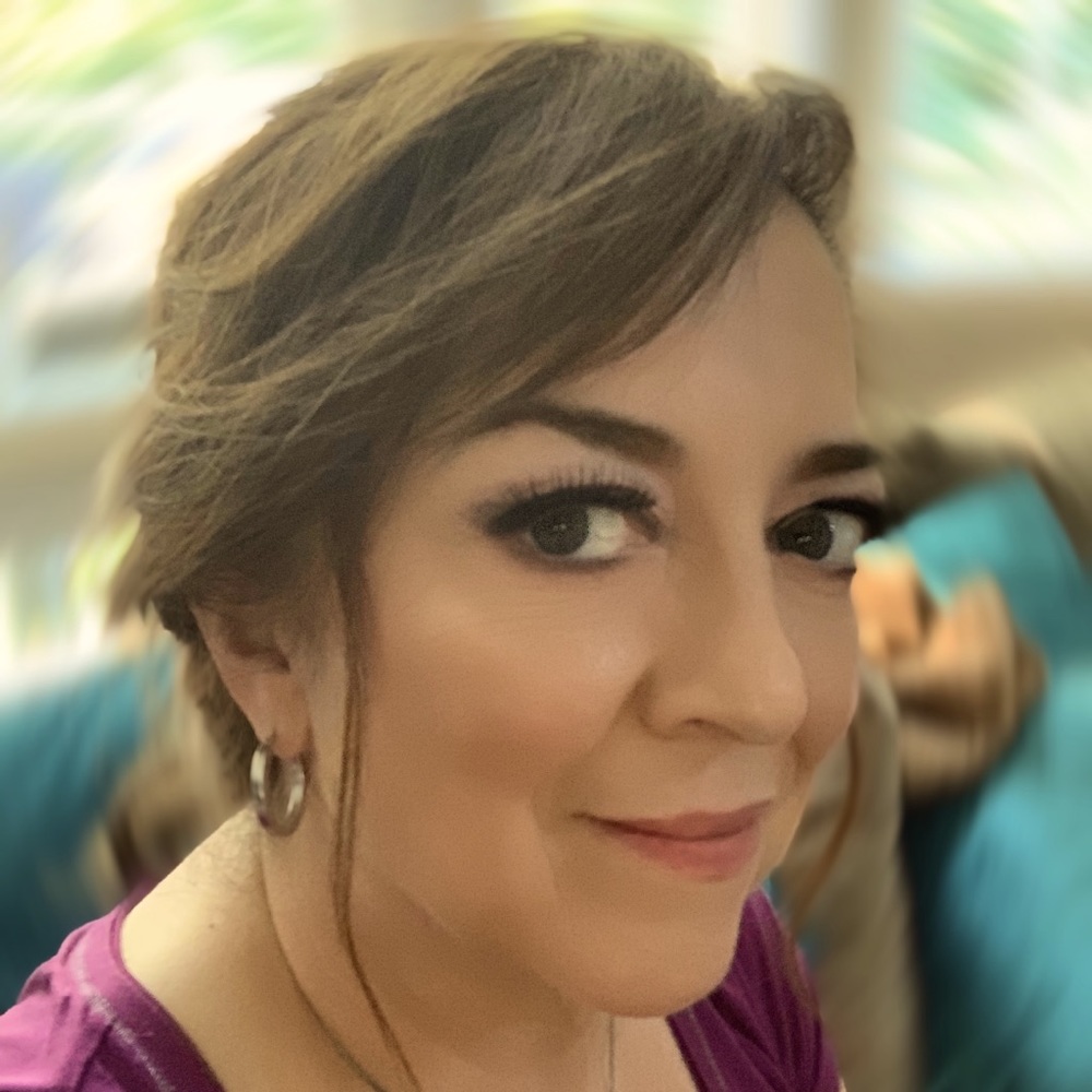 Meet your Posher, Gina